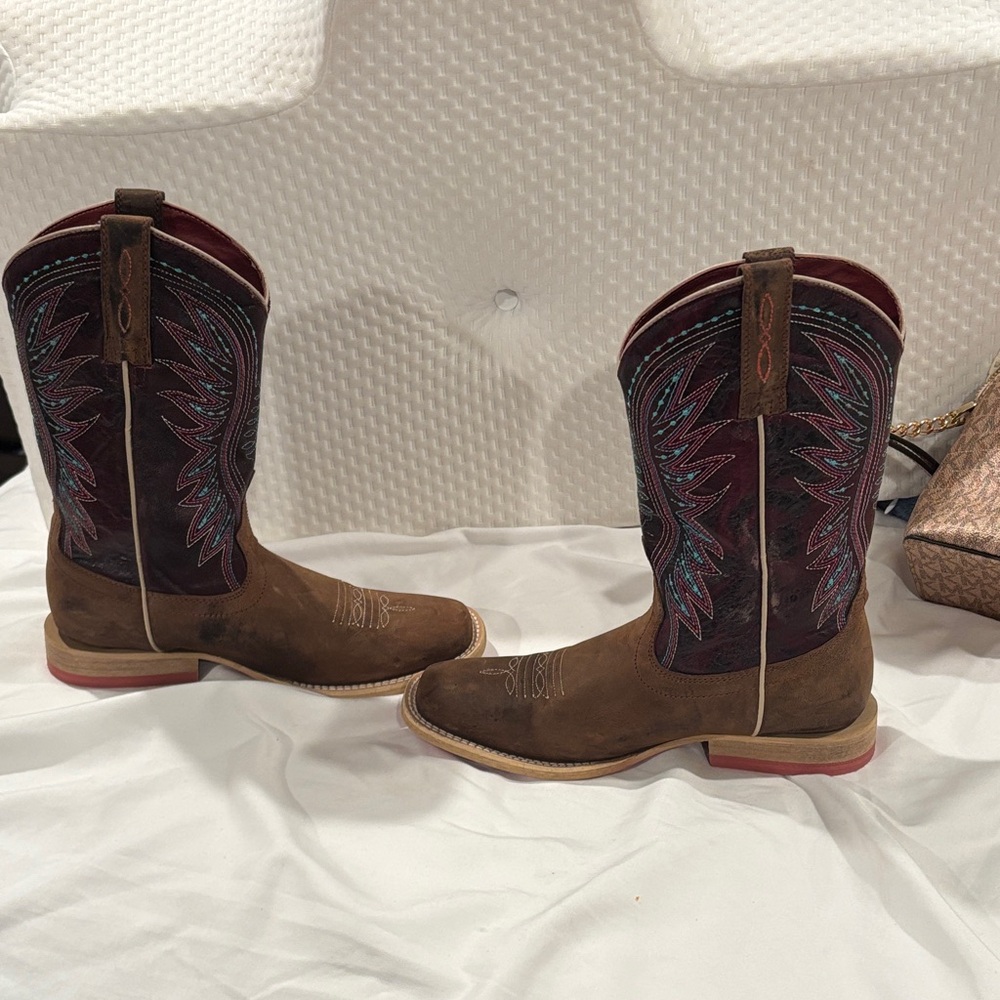 Ariat Brown and Red Kids Western Boots - Picture 9 of 10